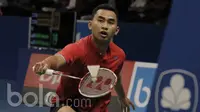 Pebulutangkis Indonesia, Tommy Sugiarto, saat berlaga  di Indonesia Open 2017 di JCC, Selasa (14/6/2017. (Bola.com/M Iqbal Ichsan)