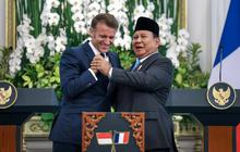 Bukan Alkohol, Ini yang Diminum Prabowo dan Macron saat Acara Gala Dinner