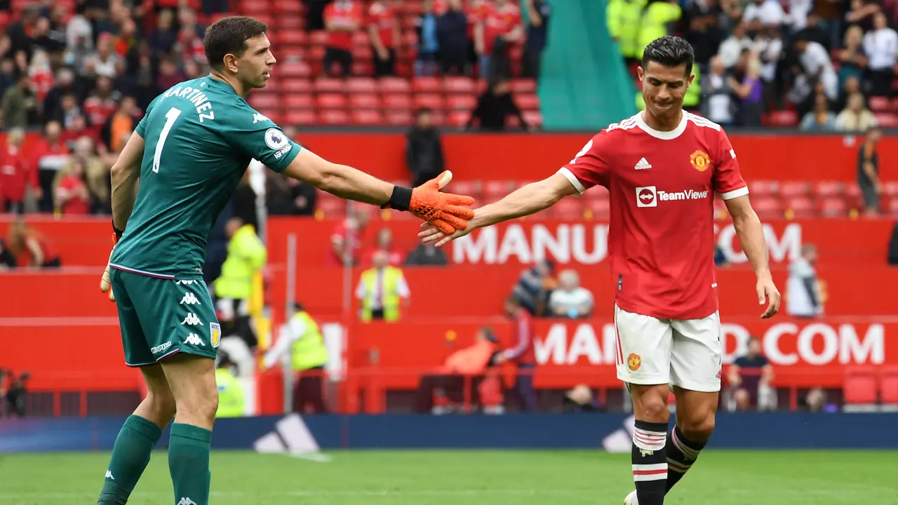 Emiliano Martinez, Cristiano Ronaldo