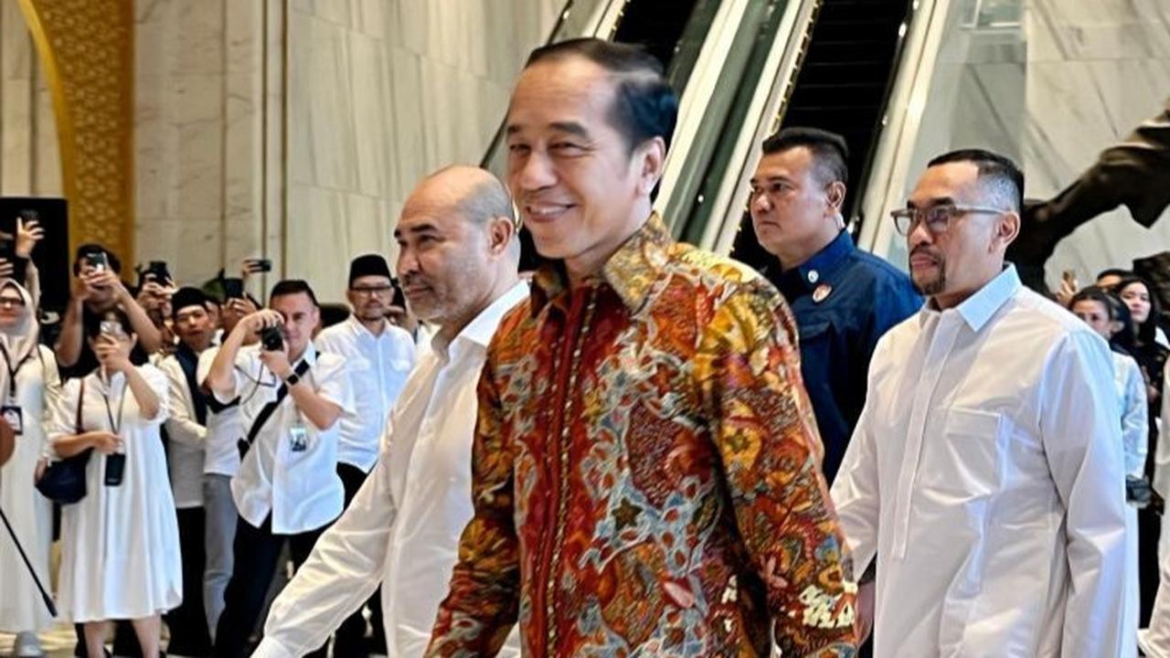 VIDEO: Menohok Jokowi Skak Balik Hasto: Mengancam Gunanya Apa? Dipecat PDIP Biasa-Biasa Saja
