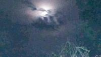 Fenomena alam menarik terjadi pada Sabtu malam, 7 Oktober 2017, di Purwakarta, Jawa Barat, yaitu awan berbentuk lafaz Allah. (Capture: Facebook/Wulan Ameliawati/Liputan6.com/Abramena)