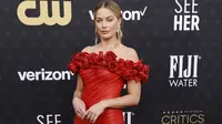 Margot Robbie menghadiri Critics Choice Awards 2024 di Barker Hangar pada 14 Januari 2024 di Santa Monica, California. (FRAZER HARRISON / GETTY IMAGES NORTH AMERICA / GETTY IMAGES VIA AFP)