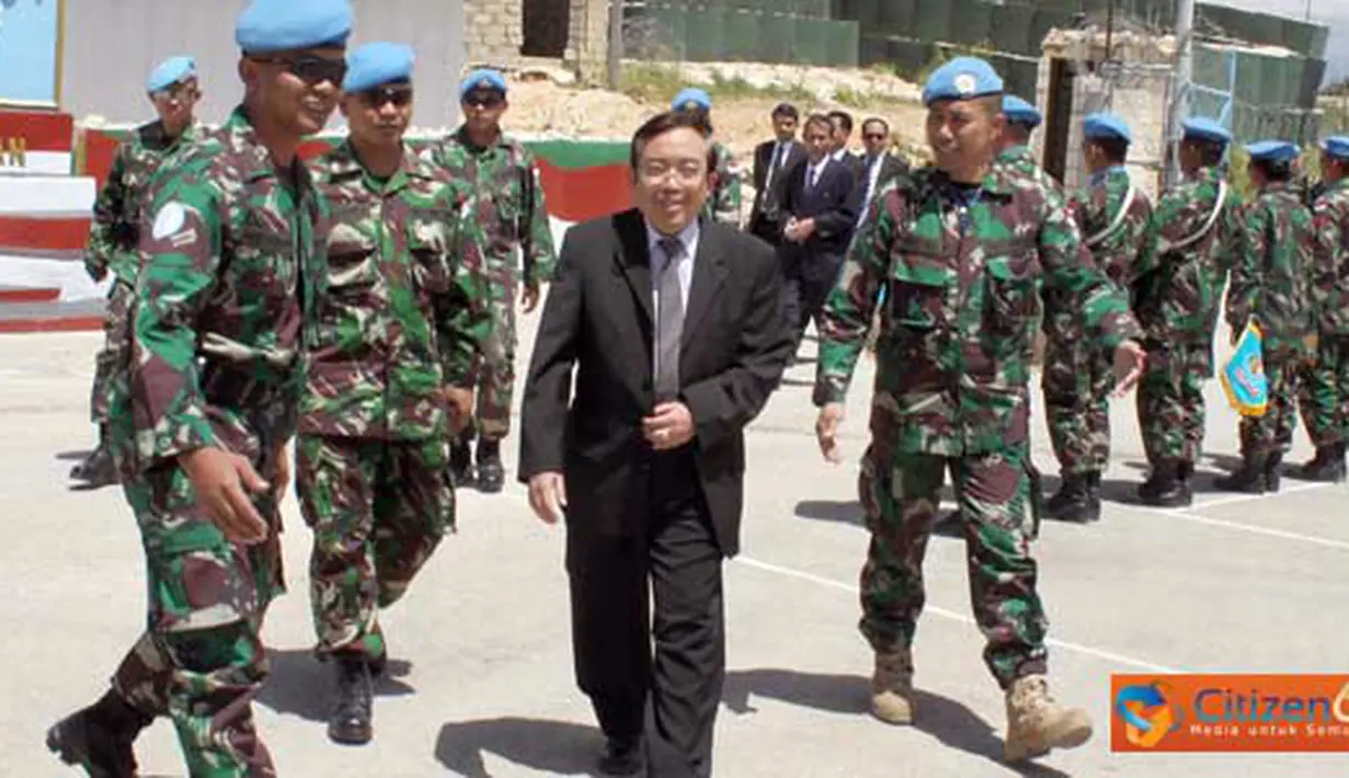 Citizen6, Lebanon: Kedatangan dubes dan rombongan di sambut oleh Komandan Kontingen Indonesia, Kolonel Pnb Yulianta, Wadan Sektor Timur Unifil Kolonel Laut (E) Joko Edi S beserta para staf. (Pengirim: Badar)