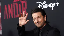 Diego Luna dalam premier Andor di LA. (AP Photo/Chris Pizzello)