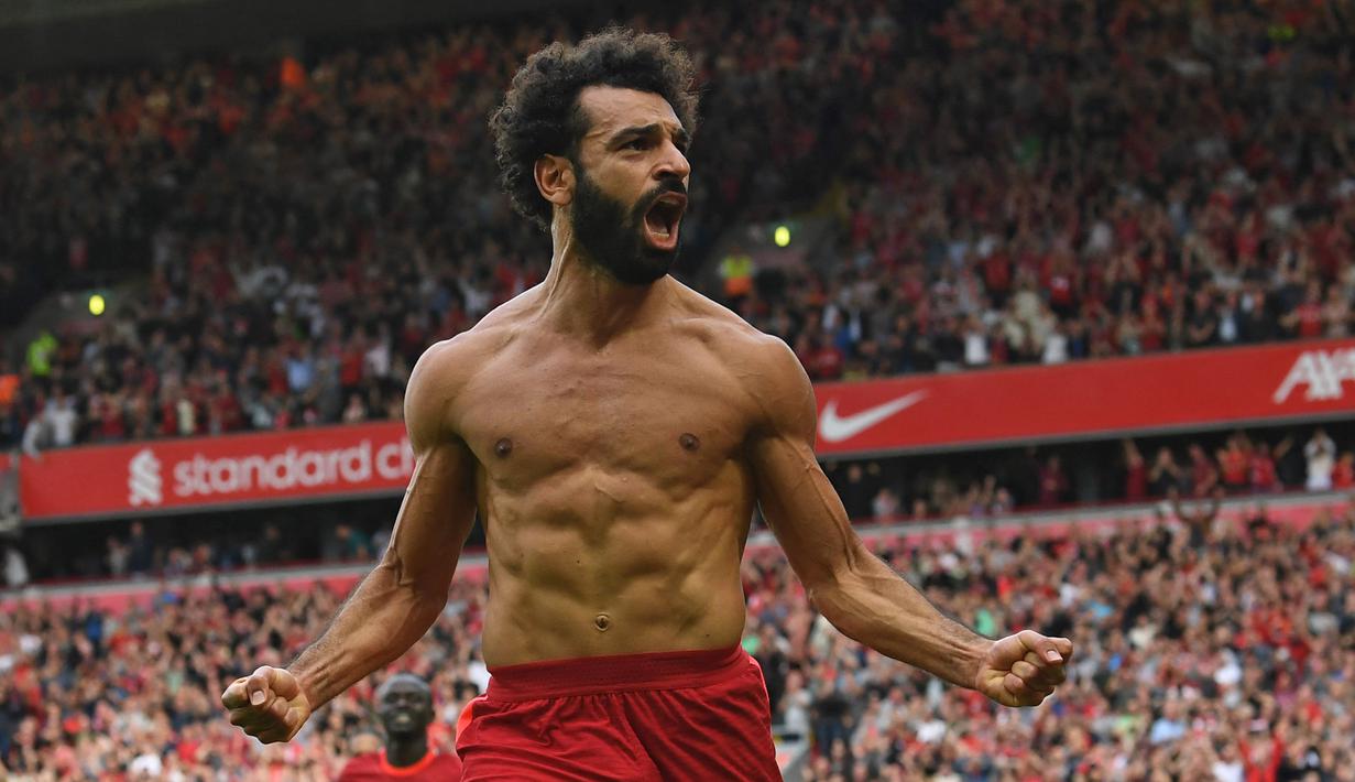 Tak ada seorangpun yang meragukan penampilan Mohamed Salah bersama Liverpool pada musim ini. Menjadi top skor sementara, Salah diprediksi akan menjadi mesin gol bagi negaranya, Mesir. Tak hanya itu, Salah berpeluang besar merengkuh gelar pemain terbaik di turnamen Piala Afrika 2021. (AFP/Paul Ellis)