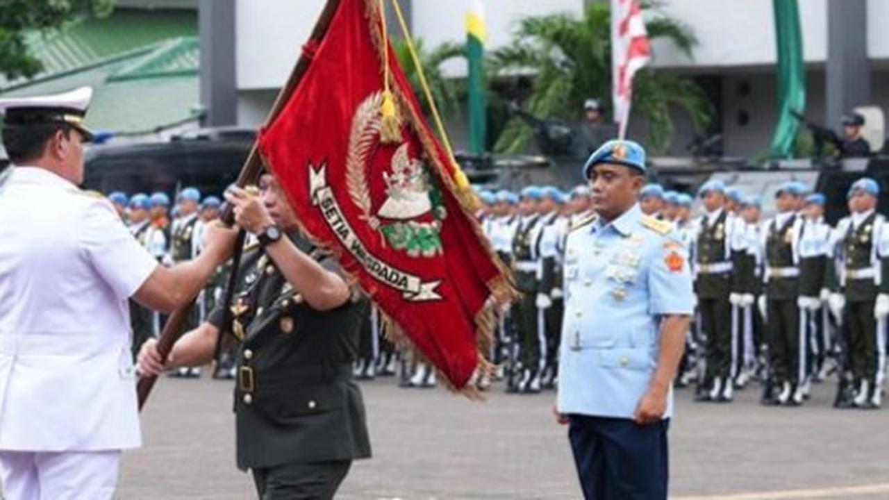 Mutasi TNI: Eks Danpaspampres Jokowi Digeser dari Pangdam Jaya, Anak Buah Prabowo di Kemenhan Jadi Danpaspampres