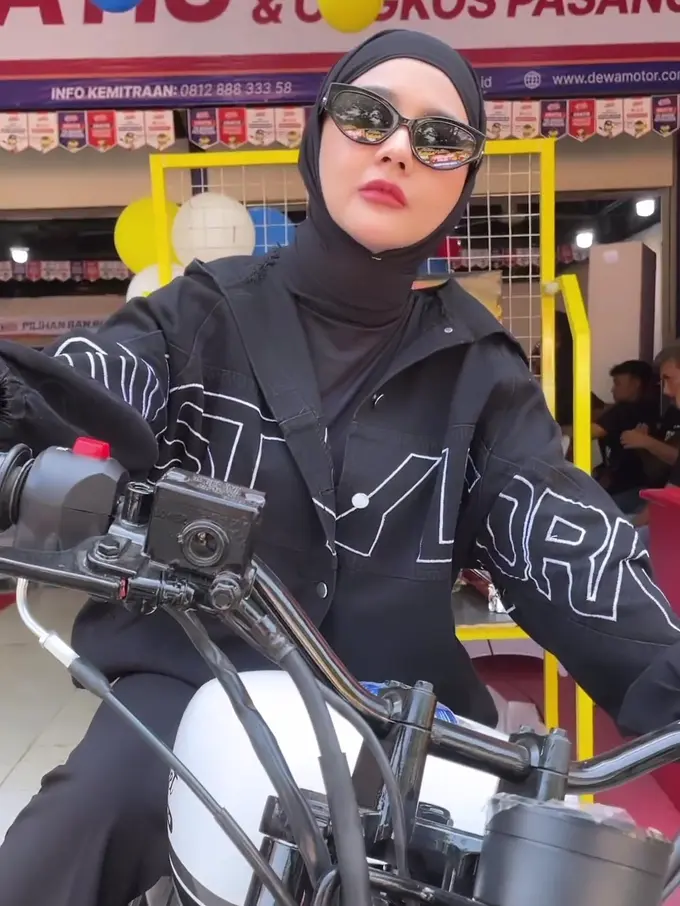 [Fimela] Jenita Janet