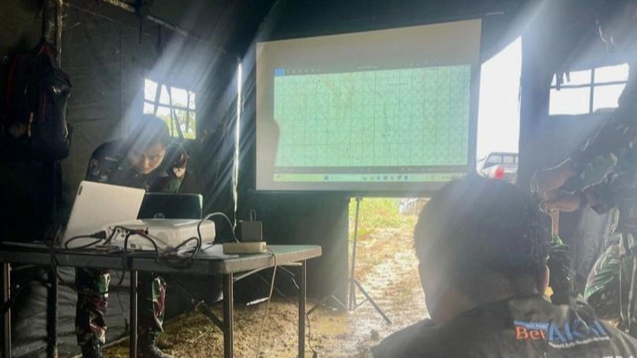 Cerita Relawan Tempuh Enam Jam Perjalanan Cari Heliopter Jatuh di Hutan Kalsel
