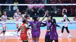 Megawati Hangestri dan kawan-kawan menuntaskan perlawanan Medan Falcons dengan skor 3-0 di GOR Tri Dharma Gresik. (Dok PBVSI)