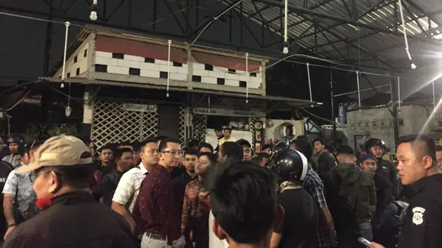 Lokasi bentrok antara Jakmania dengan suporter PSM Makassar di kawasan Tebet, Jakarta, Selasa malam (6/8/2019).