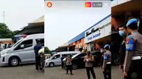 Mobil Jenazah yang Disiapkan untuk Membawa Jenazah Eril Anak Ridwan Kamil ke Bandung