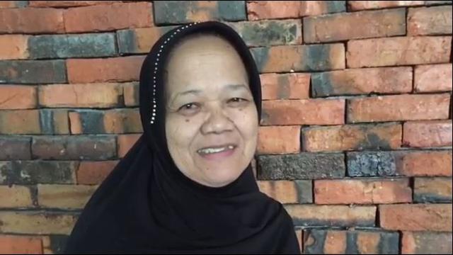 Ibunda Nirina Zubir (Foto: Instagram/@nirinazubir_)