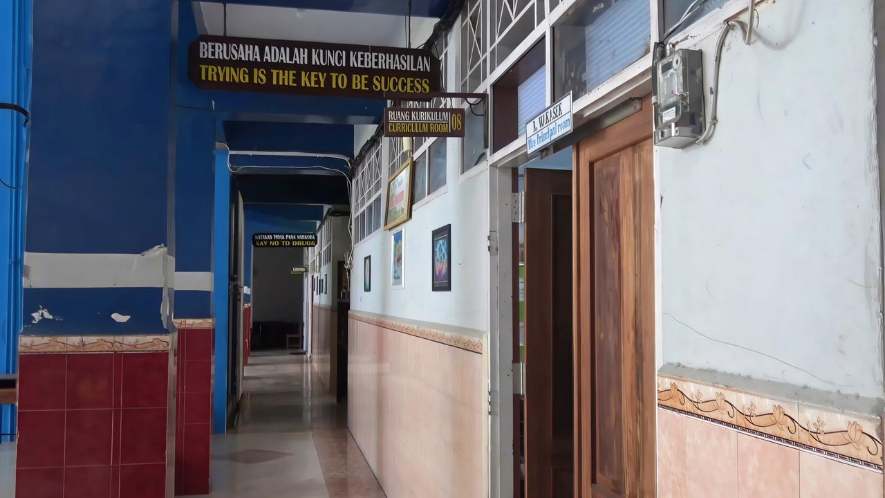 Cerita Repotnya Ibu-Ibu di Makassar: Setelah BBM Langka, Kini Dampingi Anak PJJ