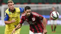 2. Mattia De Sciglio (AC Milan) - Bek sayap ini merupakan pemain andalan Massimiliano Allegri waktu menukangi AC Milan. Kedatangan Ricardo Rodriguez dan Andrea Conti ke AC Milan merupakan alasan De Sciglio ingin hengkang. (EPA/Daniel Dal Zennaro)