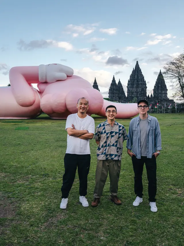KAWS, SK Lam, dan Axton Salim