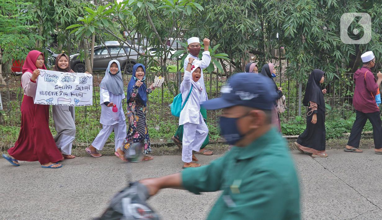 FOTO: Pawai Hari Santri Nasional 2020 - News Liputan6.com