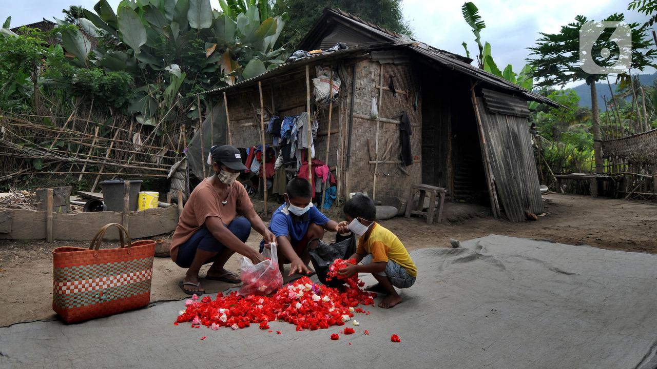 FOTO: Jumlah Penduduk Miskin Bali Bertambah Selama Pandemi COVID-19