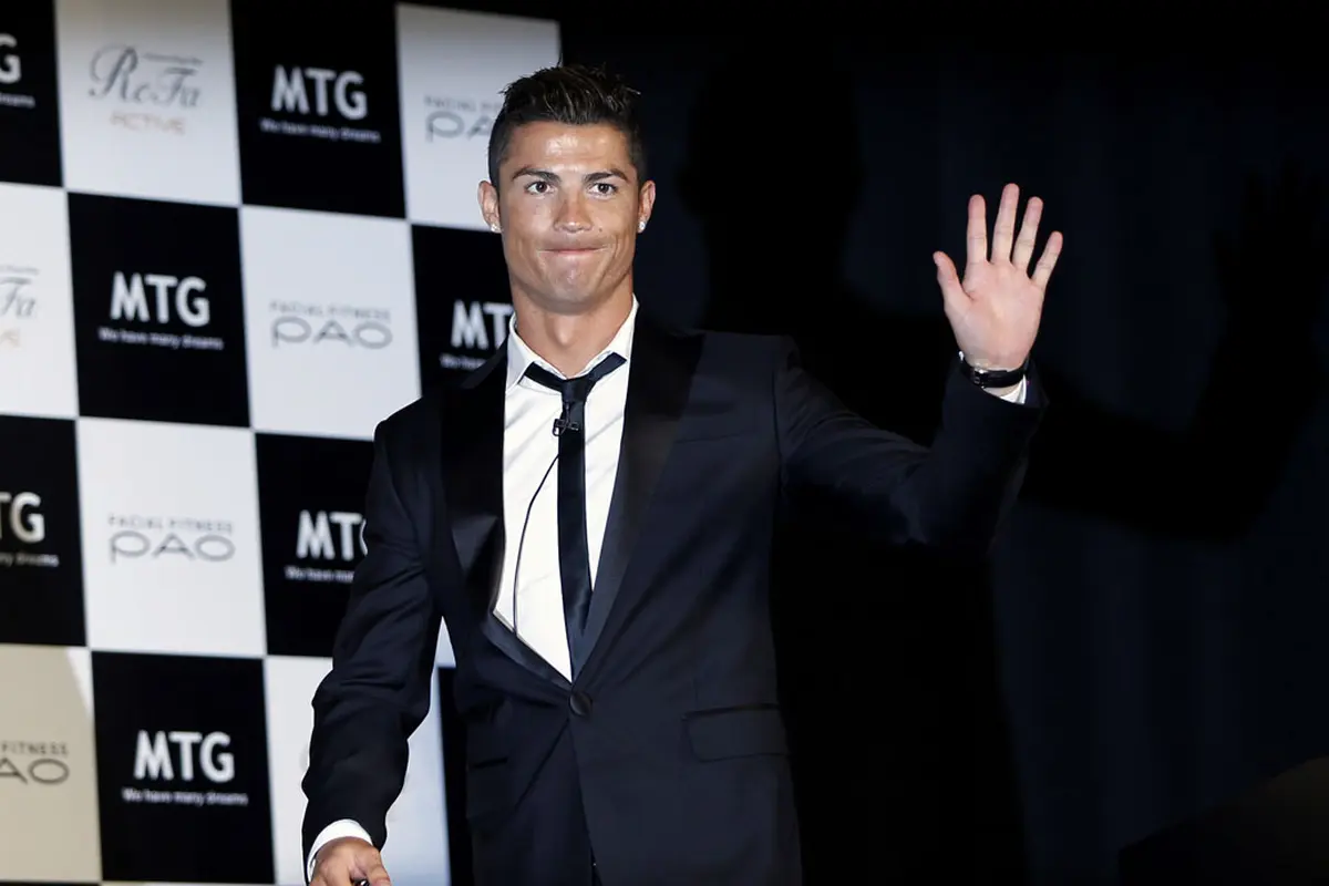 Ronaldo "Jualan" Alat Kesehatan