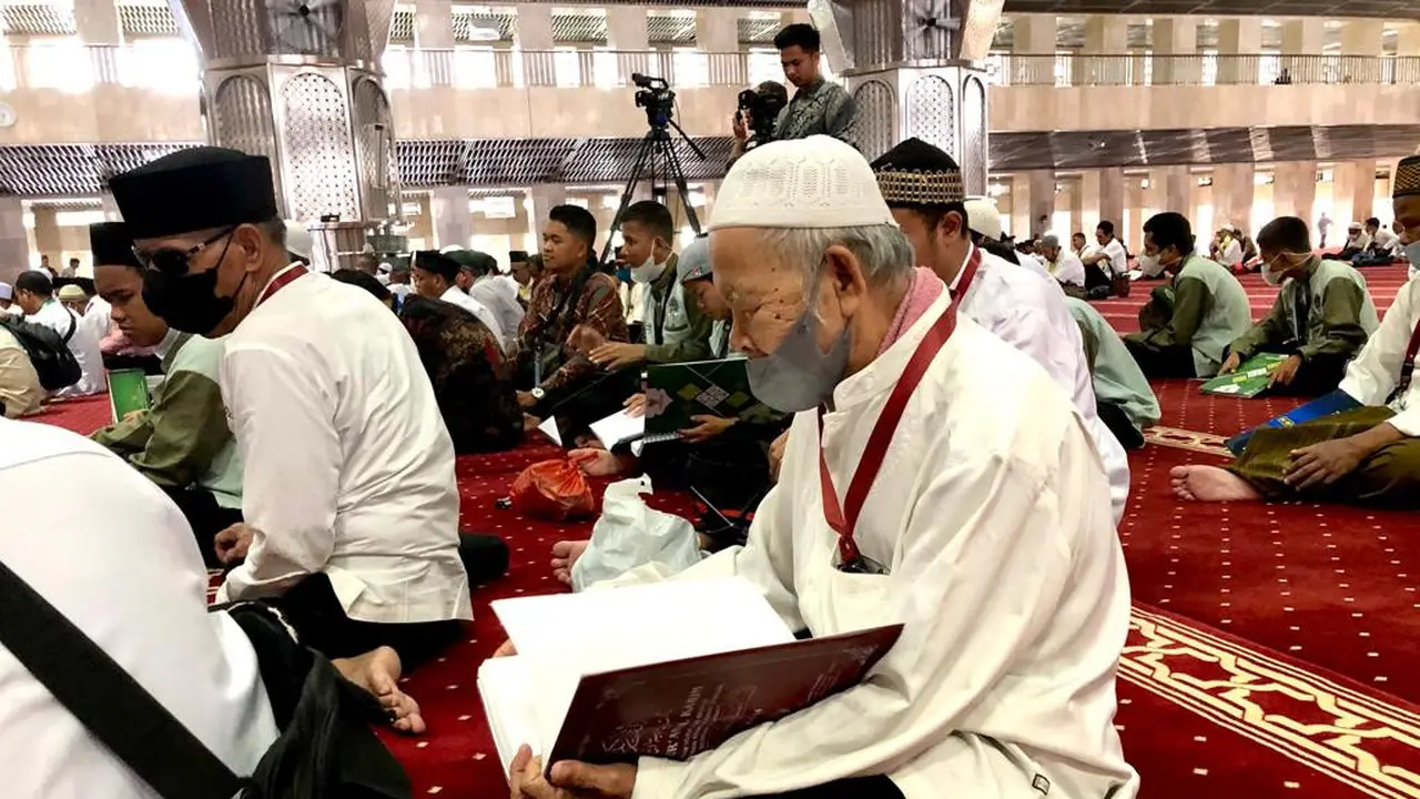 Halaman Al-Quran Braille Beda dengan Mushaf Awas, Dosen UPI Beri Saran untuk Mempermudah Disabilitas Netra Saat Tadarus