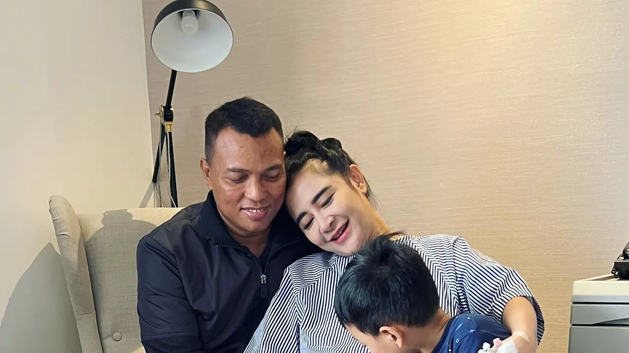 7 Potret Persiapan Uut Permatasari Jelang Persalinan, Ditemani Suami dan Anak