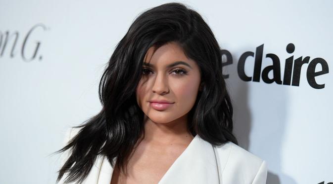 Kylie Jenner Dan Travis Scott Terkena Kutukan Keluarga Kardashian