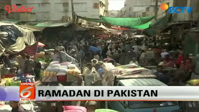 Umat Muslim di Karachi, Pakistan, punya tradisi yang tak jauh berbeda dengan umat Muslim di tanah air.