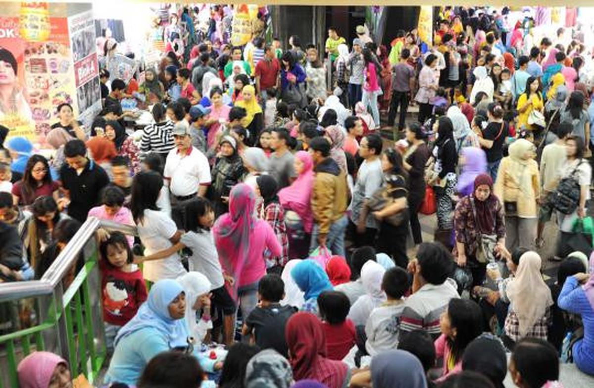 Berburu pakaian lebaran di Pasar Tanah Abang