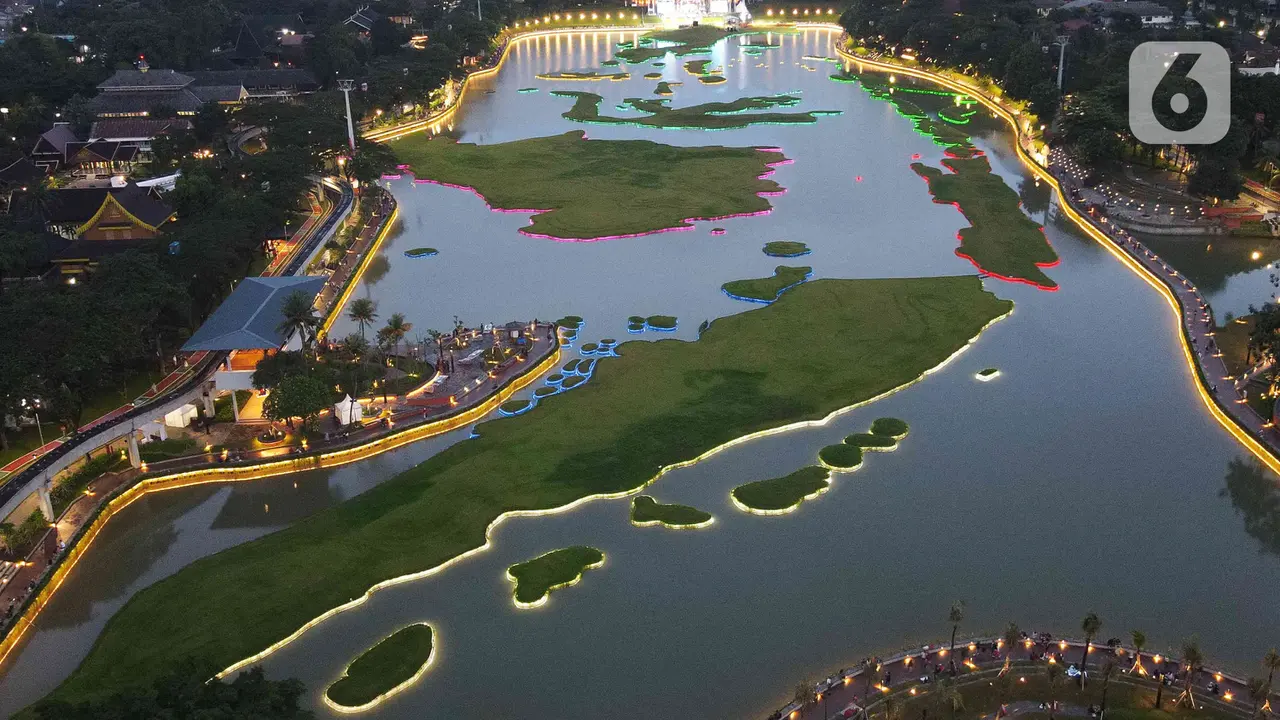 Warna Warni Lampu Miniatur Pulau Pulau di Indonesia