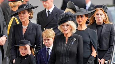 Ekspresi Kate Middleton dan Meghan Markle di Pemakaman Ratu Elizabeth II