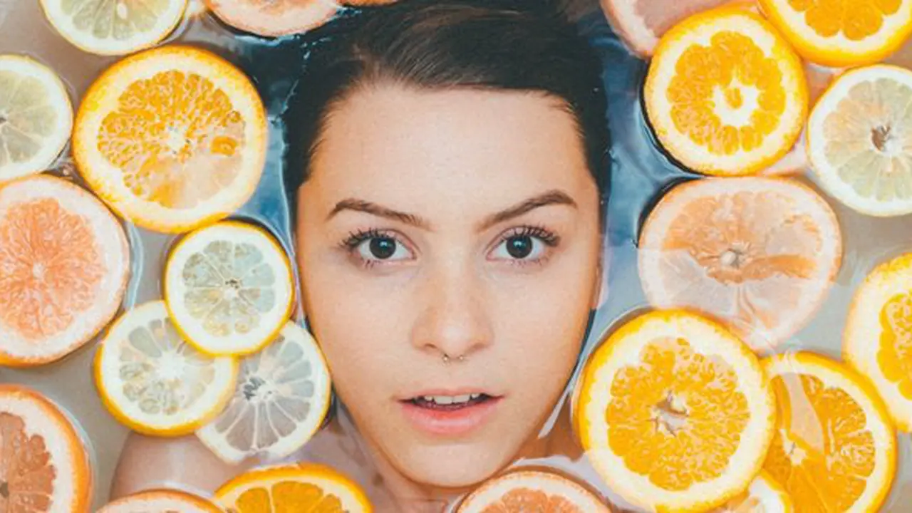Vitamin untuk wajah/copyright unsplash.com/Noah Buscher