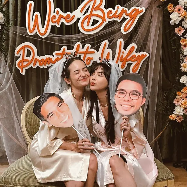 Mimpi Nikah Bareng Terwujud, Ini 6 Potret Jessica Mila dan Enzy Storia Saling Dampingi