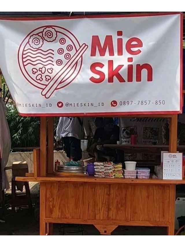 Nama Warung Nyeleneh Ini Bikin Ketawa Geli