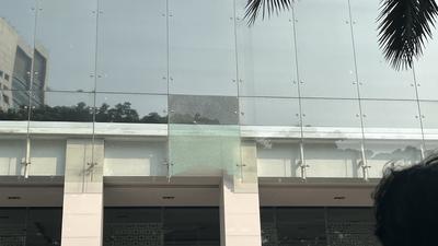 Heboh, Kaca Kantor BGN Tiba-Tiba Pecah