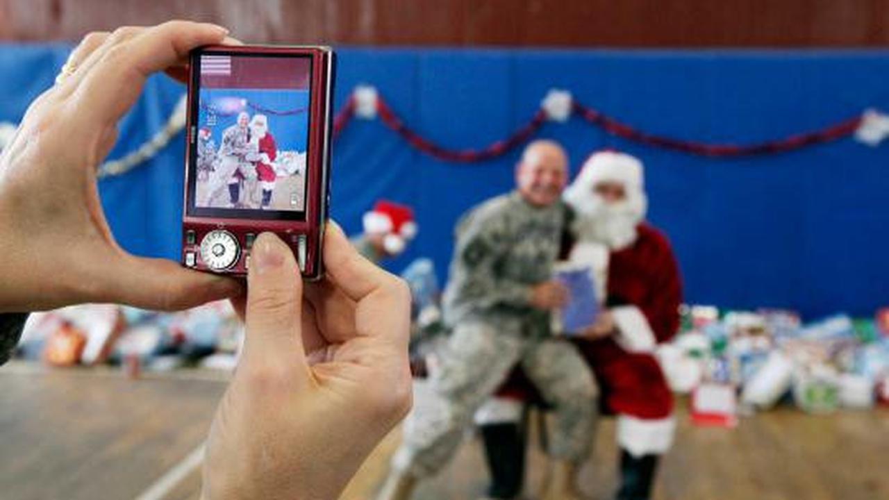 Ketika Santa Claus menghibur para prajurit militer