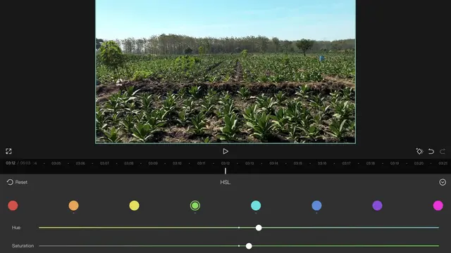 Proses editing video cinematic menggunakan HP