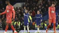 Gelandang Chelsea, Cole Palmer (nomor 20), berhasil mencetak empat gol dan membawa timnya meraih kemenangan 6-0 atas Everton pada laga pekan ke-33 Premier League di Stamford Bridge, Selasa (16/4/2024) dini hari WIB.&nbsp;