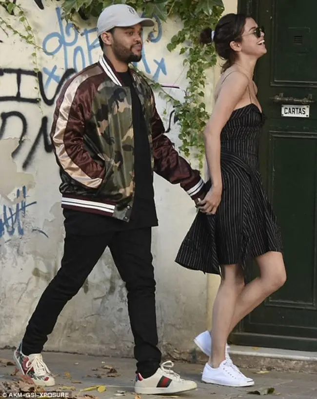Selena Gomez dan The Weeknd liburan di Argentina. (via. Dailymail)