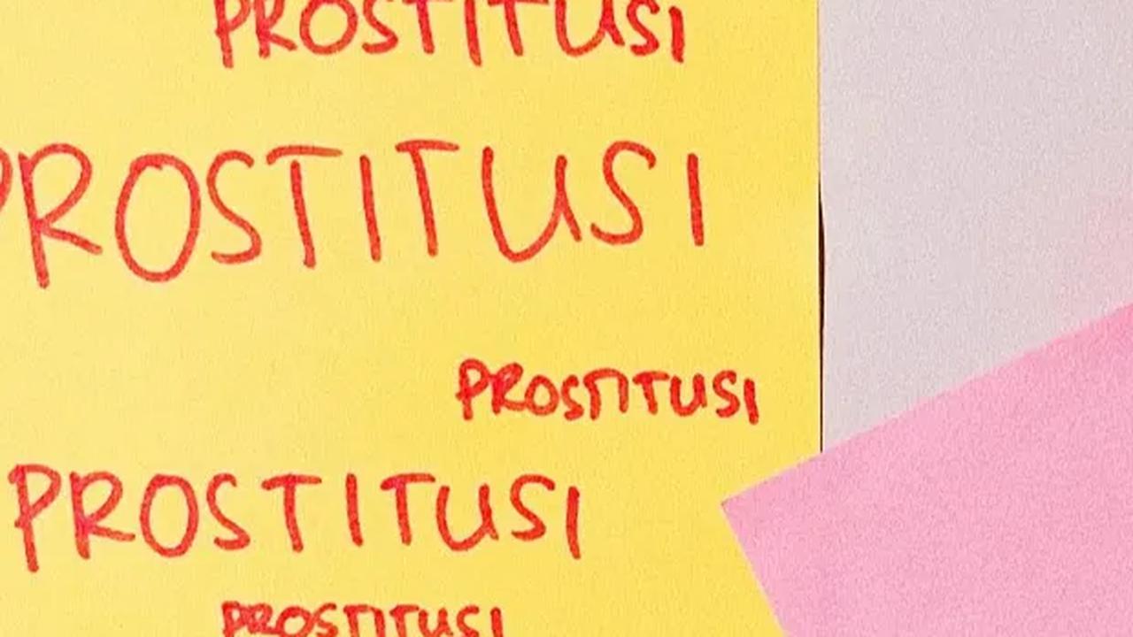 Warga Geruduk Kontrakan Diduga Tempat Prostitusi di Tengah Pemukiman
