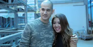 Okan Kornelius dan May Lee belum genap sebulan resmi menjadi pasangan suami istri. Seperti pasangan lain pada umumnya, keduanya pun tidak menunda dalam urusan memiliki momongan. (Deki Prayoga/Bintang.com)