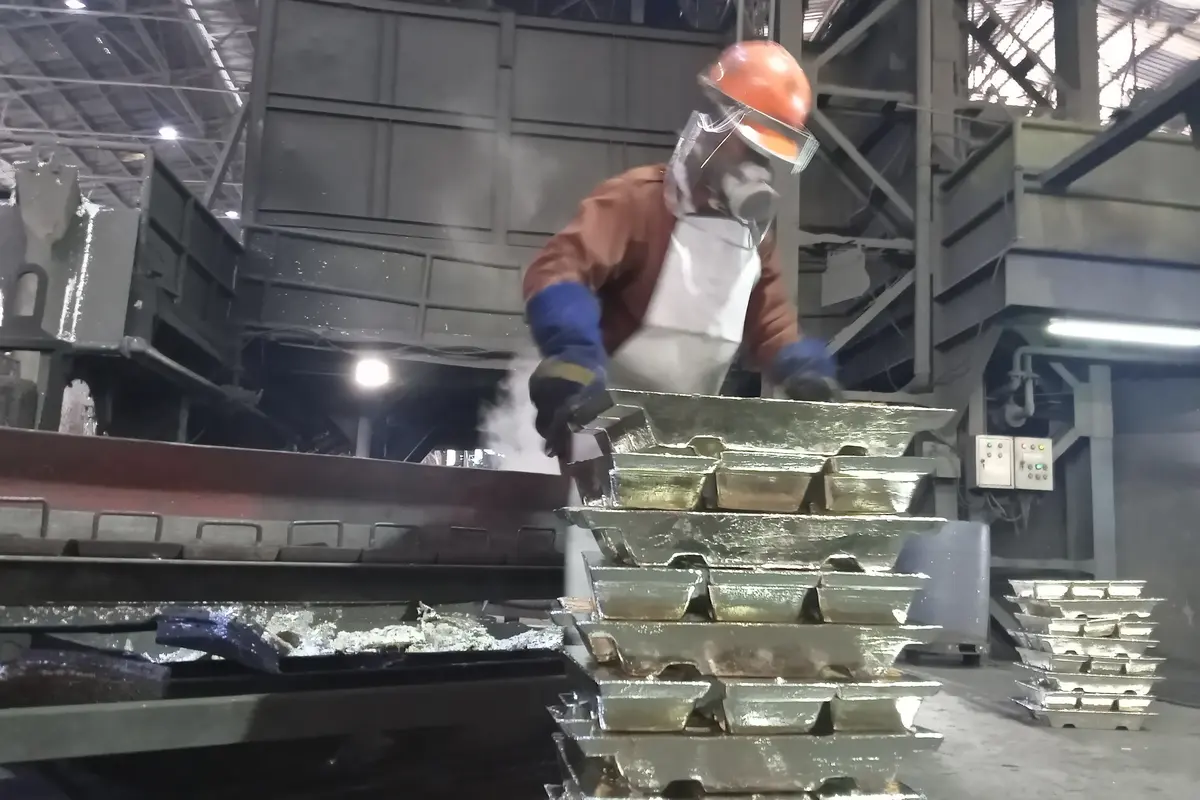 Proses Produksi Timah Terbesar Dunia di Unit Metalurgi Muntok di Bangka Belitung. Foto: Liputan6.com/Arief Rahman