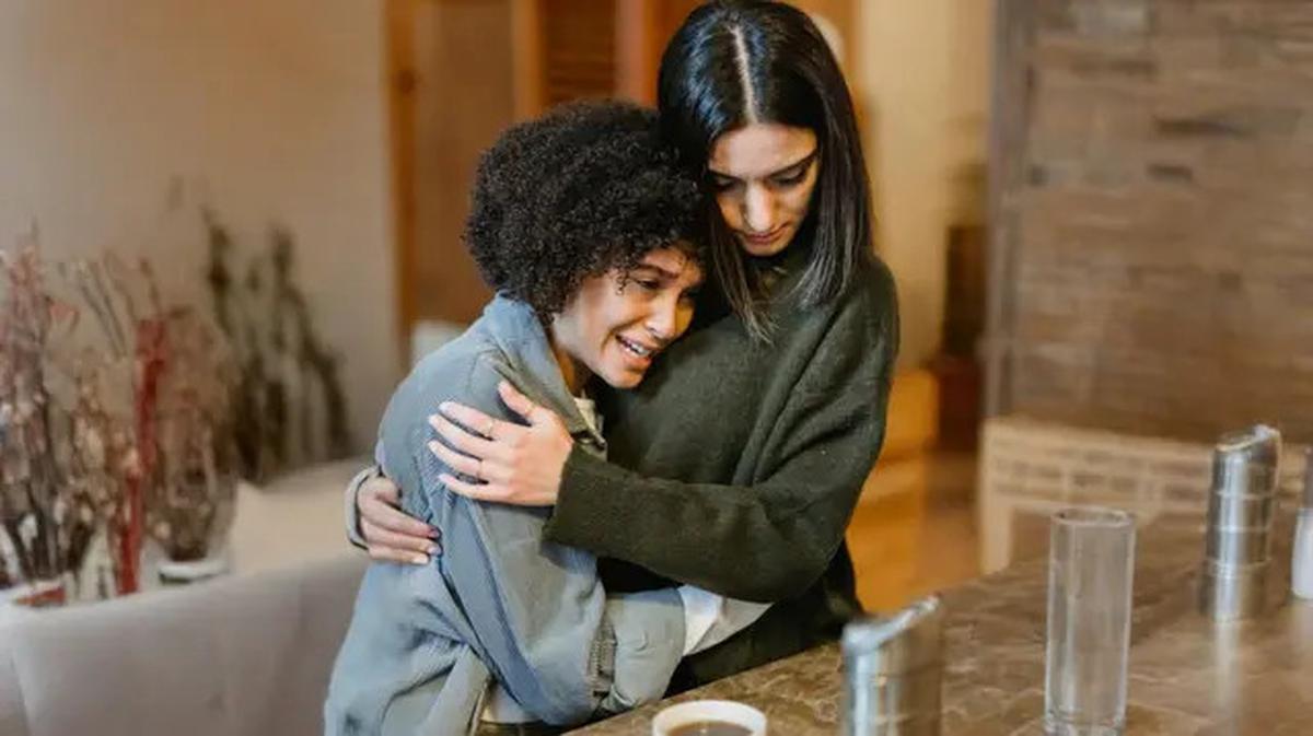 7 Cara Efektif Meningkatkan Kecerdasan Emosional di Usia 20-an
