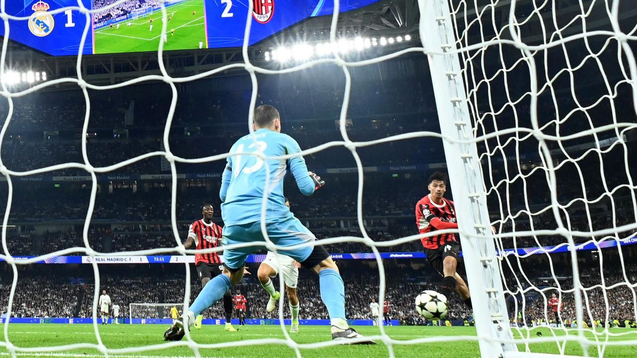 Detik-detik gol pemain AC Milan berdarah Indonesia bikin Real Madrid merana