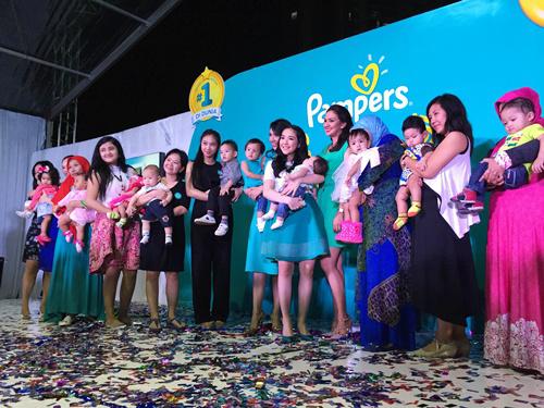 Pampers kampanyekan Senyum Pagi Bayi No. 1 di Indonesia | Photo: Copyright Doc Vemale.com