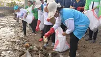 Kunjungan kerja Ibu Negara Iriana Jokowi di Ambon menyambut Hari Peduli Sampah Nasional. foto: Dokumentasi Biro Pers Setpres