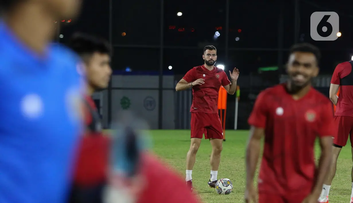 Secara peringkat FIFA, Timnas Indonesia kalah dari Burundi. Adapun Burundi saat ini berada di peringkat 141 FIFA. (Liputan6.com/Herman Zakharia)