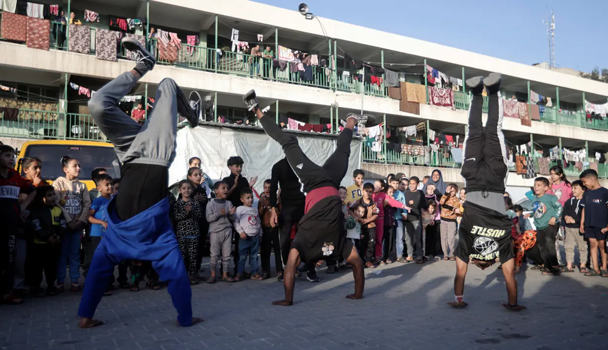 "Dengan kata lain, Jalur Gaza adalah tempat paling berbahaya di dunia bagi anak-anak," kata Direktur Eksekutif Dana Anak-Anak PBB (UNICEF) Catherine Russell dalam pengarahan Dewan Keamanan PBB tentang perlindungan anak-anak di Gaza. (AP Photo/Mohammed Dahman)