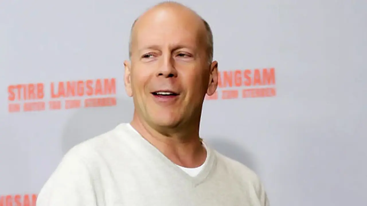 bruce-willis-action-130910b.jpg