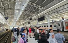 KAI Siapkan 7.982 Perjalanan Kereta Api Selama Libur Nataru 2025-2026 Demi Ekonomi Nasional