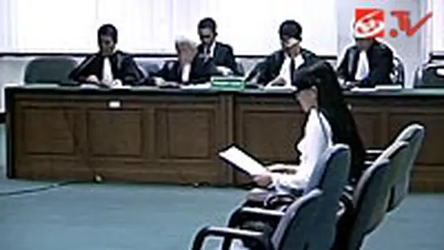 Angie Meminta Dakwaan Jaksa Dibatalkan
