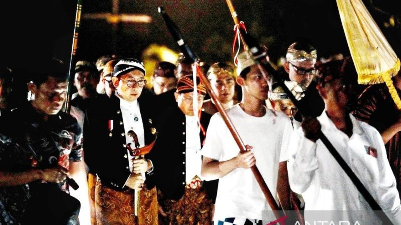 Kemenbud Perkuat Pelestarian Budaya Melalui Kirab Pusaka Nusantara di Borobudur